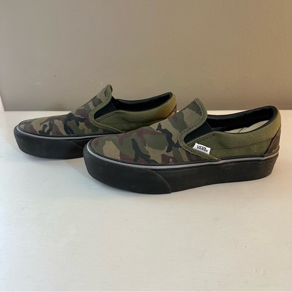 Vans Shoes - Vans Custom Olive Camo Slip On Sneakers Size 7